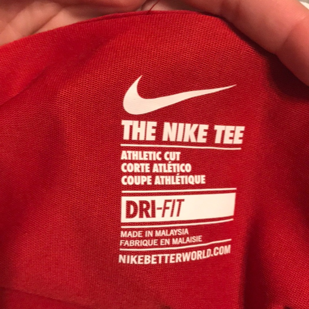 White Nike Tee - Picture 4 of 4